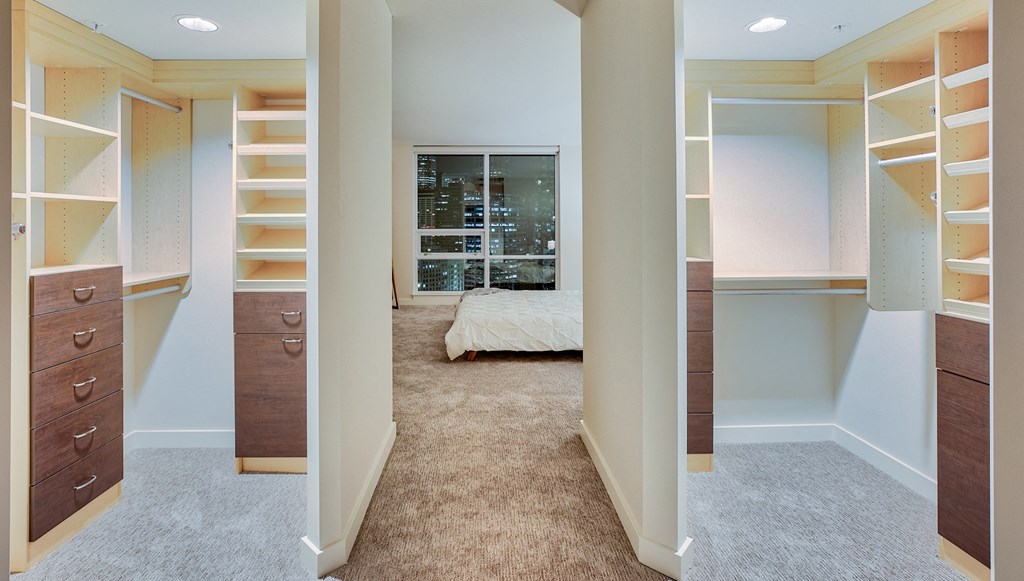 Walk-In Closets at The Martin, 2105 5th Ave, WA