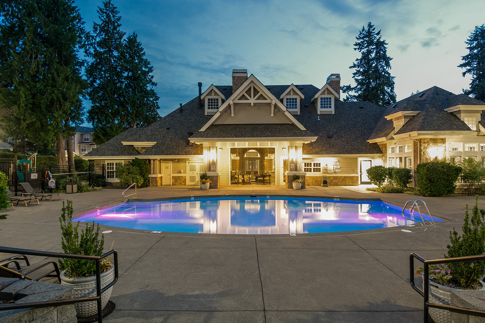 Reflections by Windsor Apartments for Rent in Redmond, WA Photos