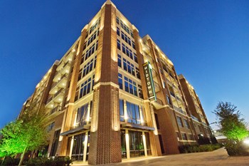 Luxury Apartment Homes Available Luxury Apartment Homes Available at Midtown Houston by Windsor, Texas, 77002 - Photo Gallery 2