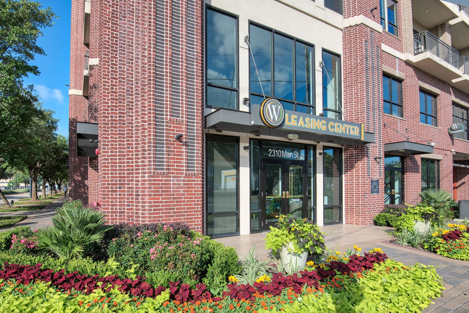 Midtown Houston by Windsor Downtown Houston Apartments