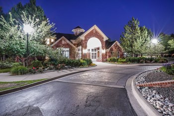 Expansive Indoor and Outdoor Community Space Expansive Indoor and Outdoor Community Space at Windsor at Meadow Hills, Aurora, 80014 - Photo Gallery 4