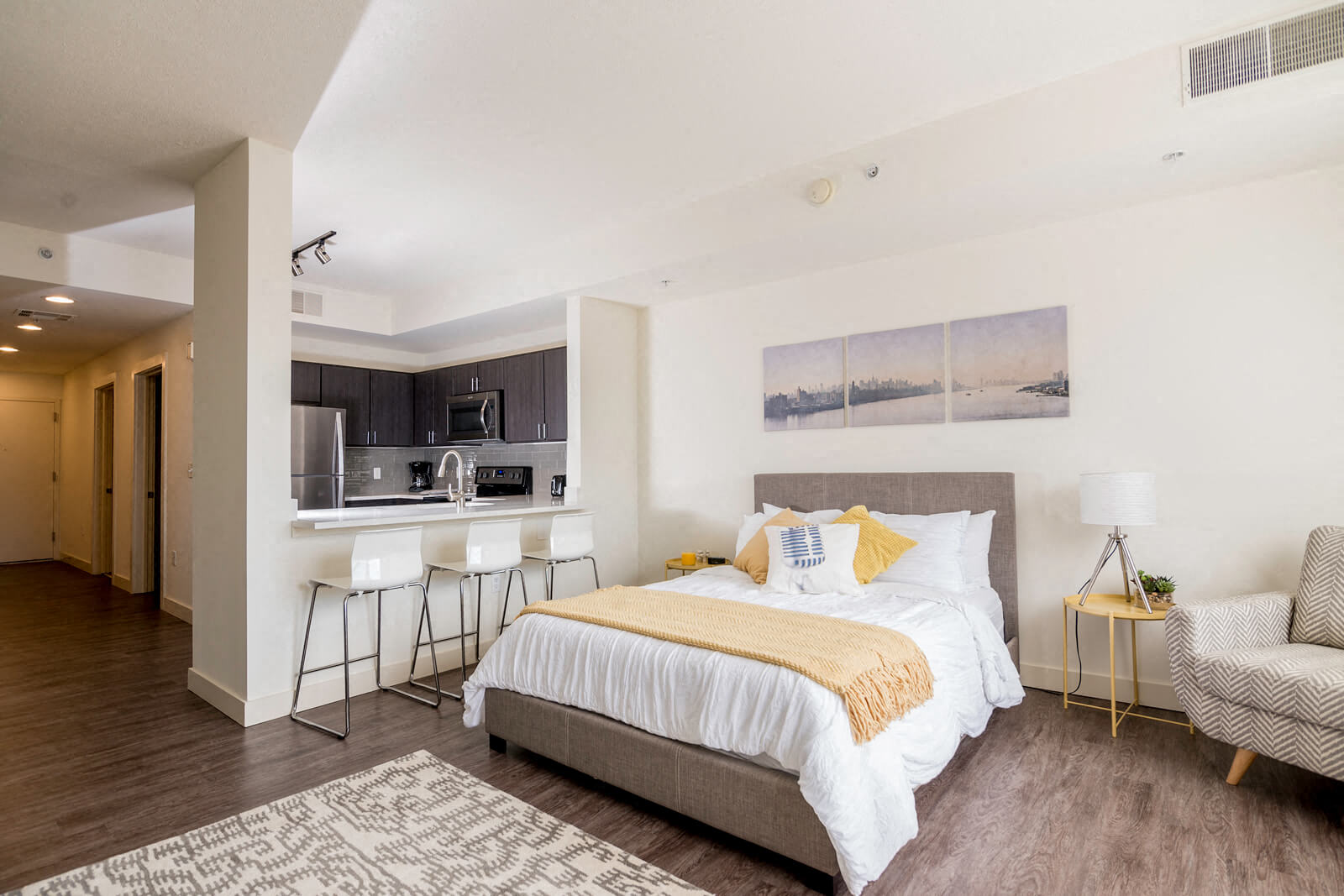 Guest Suite at Windsor Riverfront Park, Denver, 80202