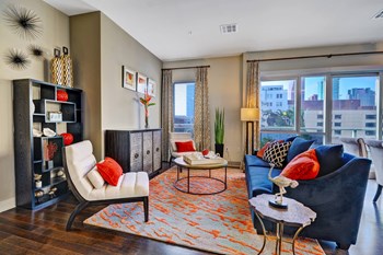 Modern Apartments with Large Windows at South Park by Windsor, California, 90015 - Photo Gallery 5