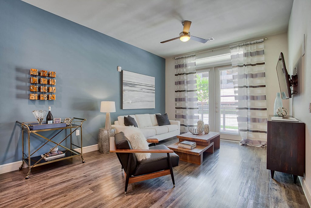 Windsor By The Galleria