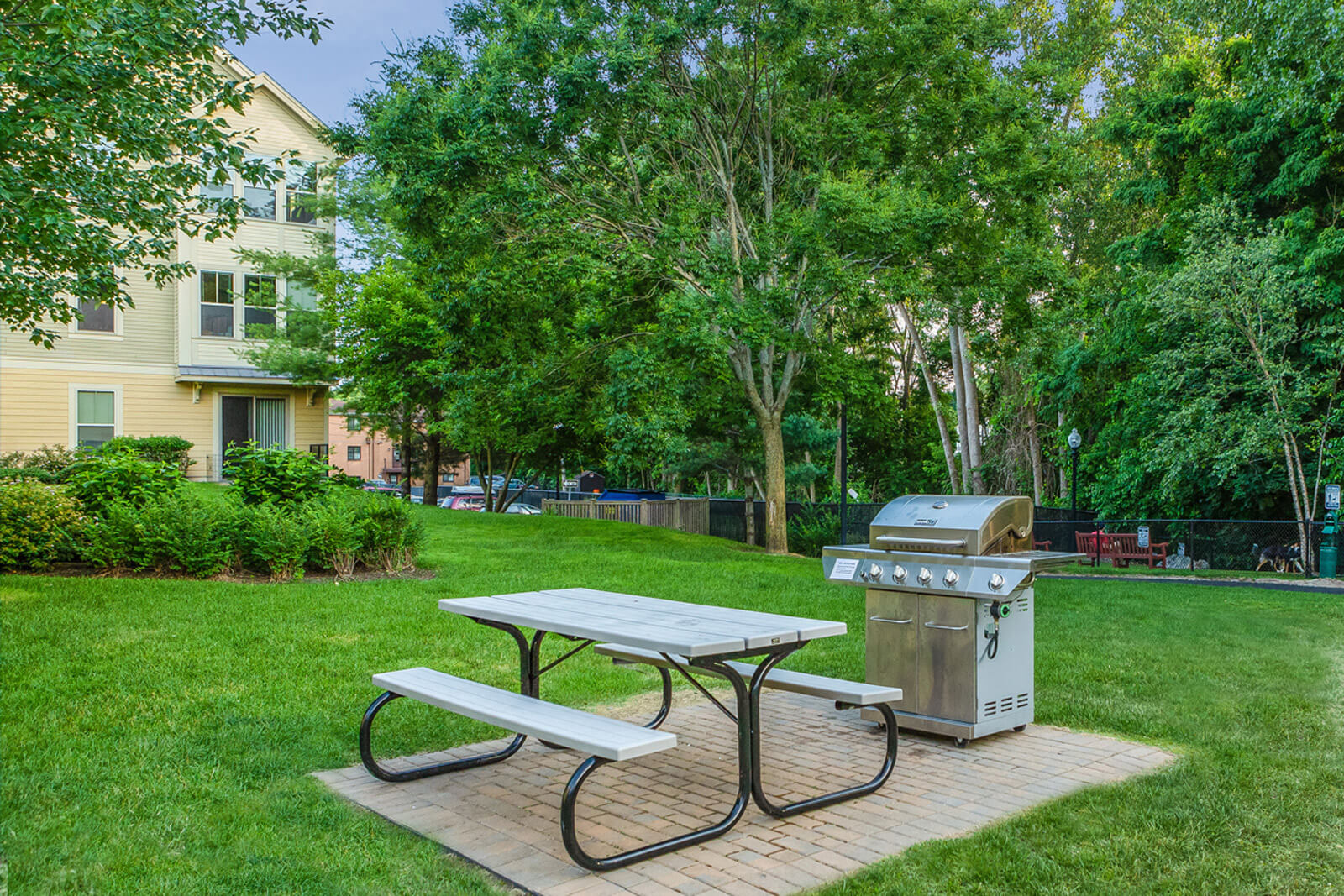 Windsor at Oak Grove Apartments for Rent in Melrose, MA Photos