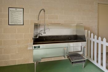 Pet Spa at Windsor Memorial, Houston, TX