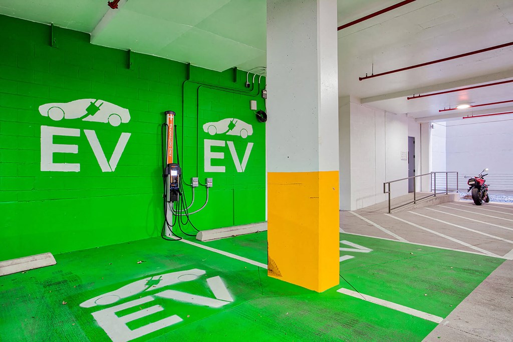 Windsor By The Galleria