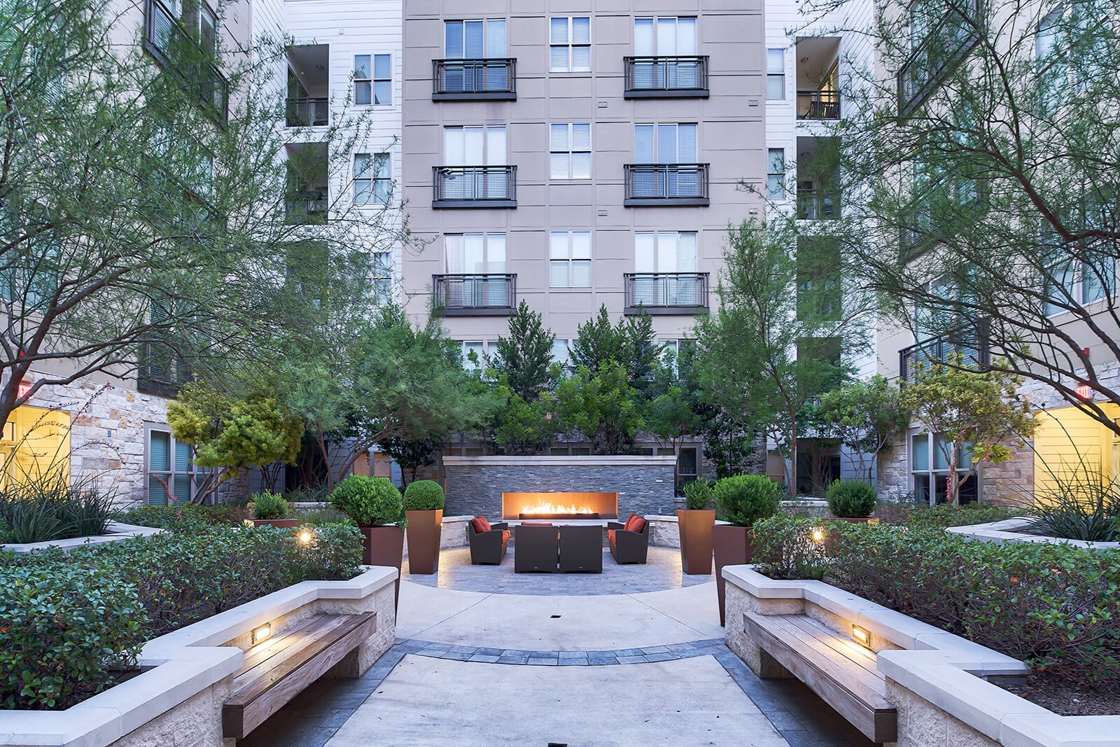 Windsor South Lamar Apartments, 809 S Lamar Blvd, Austin, TX - RENTCafé