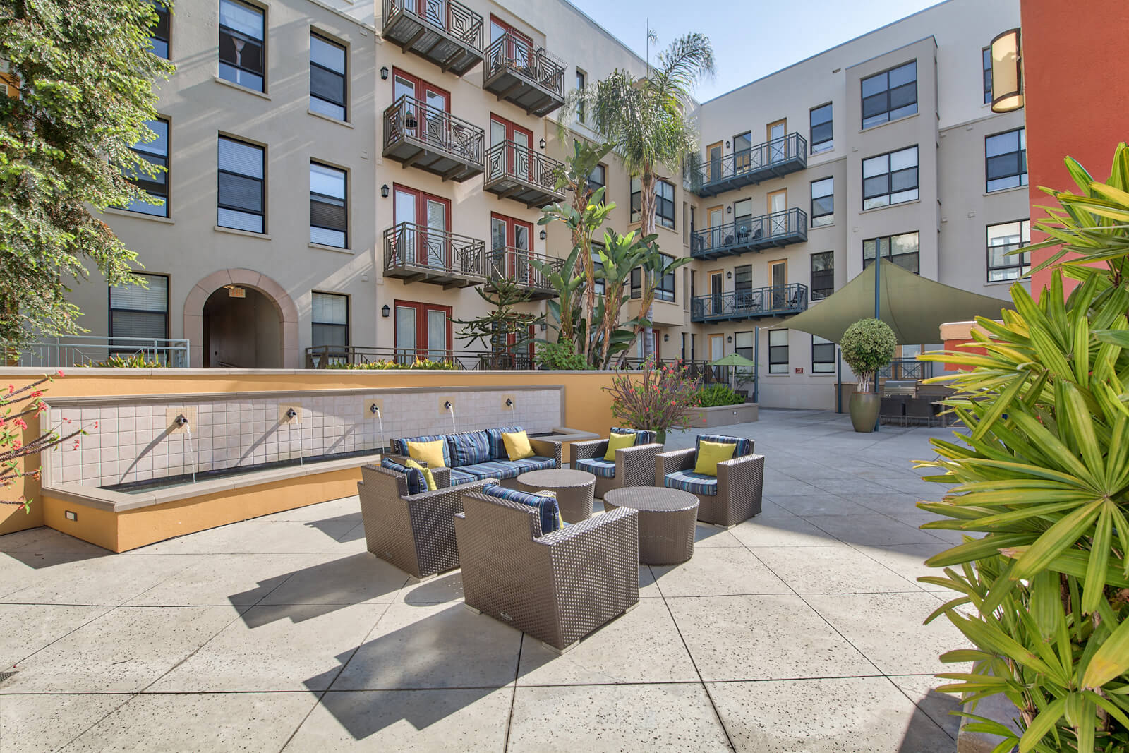 Terraces at Paseo Colorado Apartments for Rent in Pasadena Photos