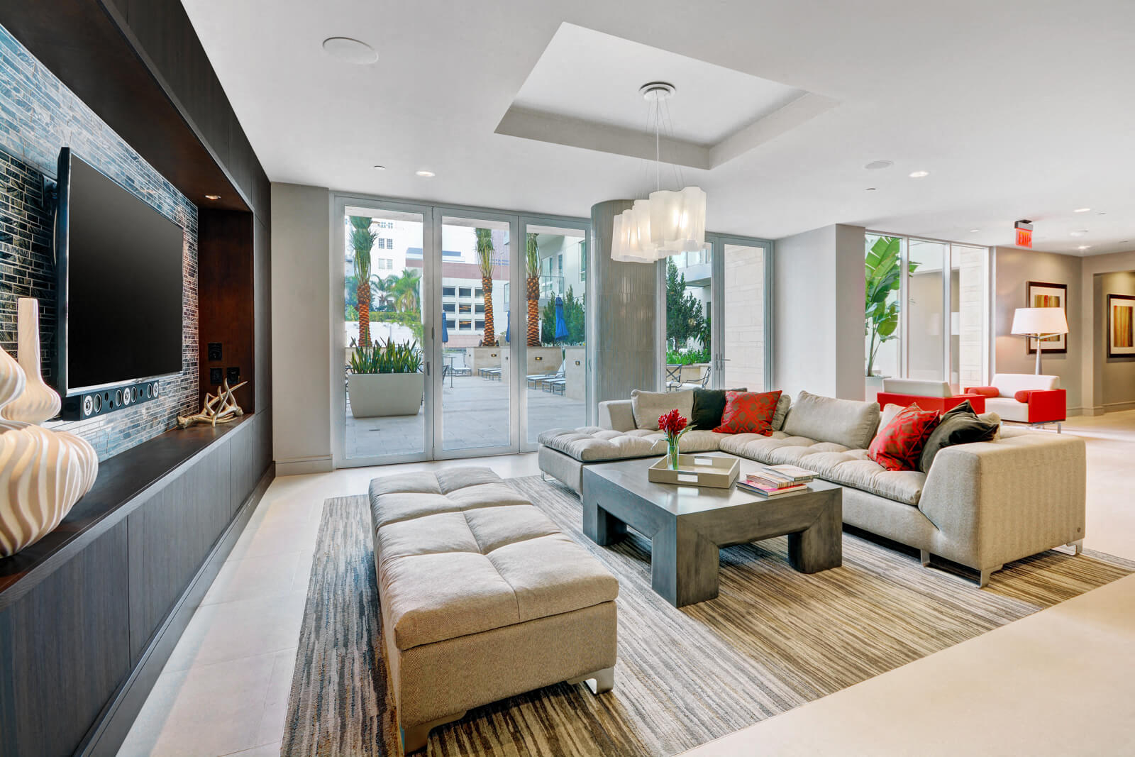 South Park by Windsor Downtown L.A. Luxury Apartments Photos