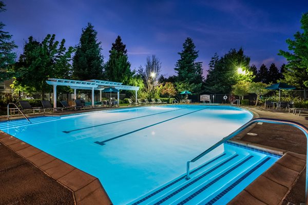 Windsor At Redwood Creek Apartments 600 Rohnert Park Expressway Lighted Pool At Night Windsor Redwood Creek Rohnert Park California