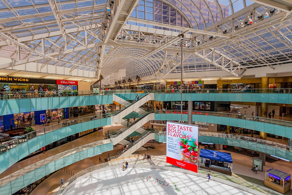 Windsor By The Galleria