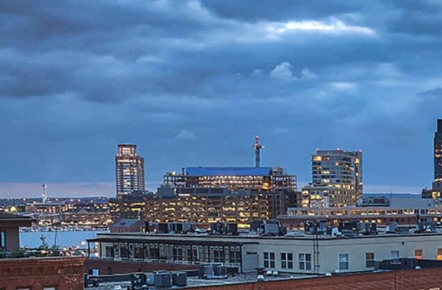 Crescent At Fells Point Luxury Apartments In Fells Point