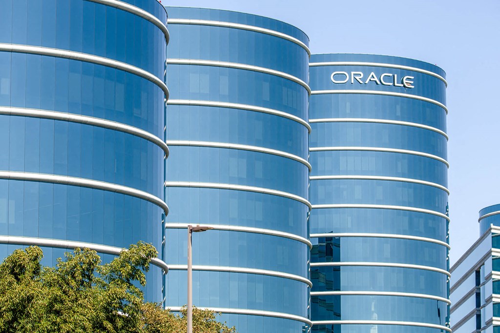 Easy access to major-area employers via the 101 at Blu Harbor by Windsor, 1 Blu Harbor Blvd, Redwood City