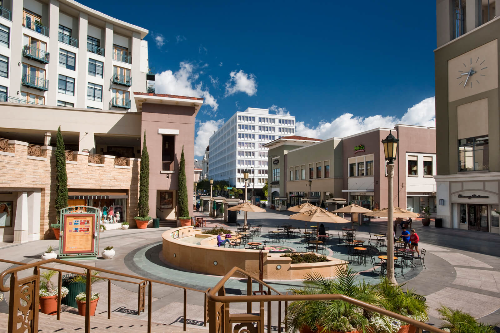 Terraces at Paseo Colorado Apartments for Rent in Pasadena Photos