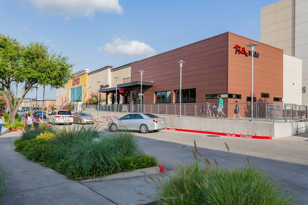 Windsor By The Galleria