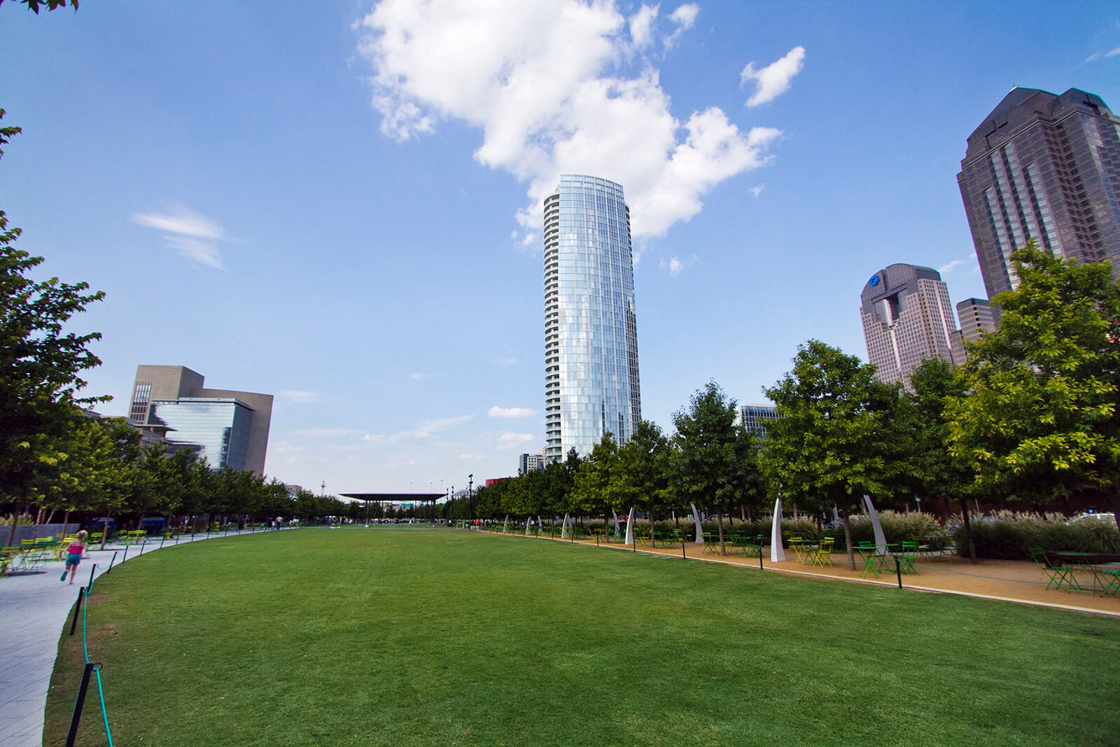 Glass House By Windsor Apartments, 2728 McKinnon Street, Dallas, TX
