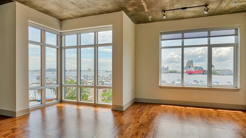 The Crescent At Fells Point By Windsor