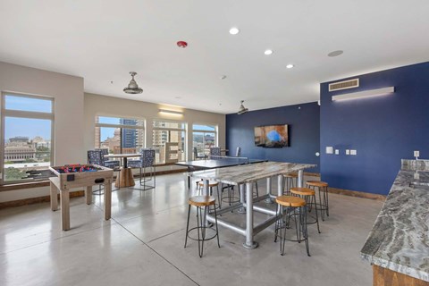 Community Lounge at Eleven by Windsor 811 East 11th Street Austin, TX 78702