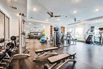 Fitness center at Windsor Shepherd, TX, 77007