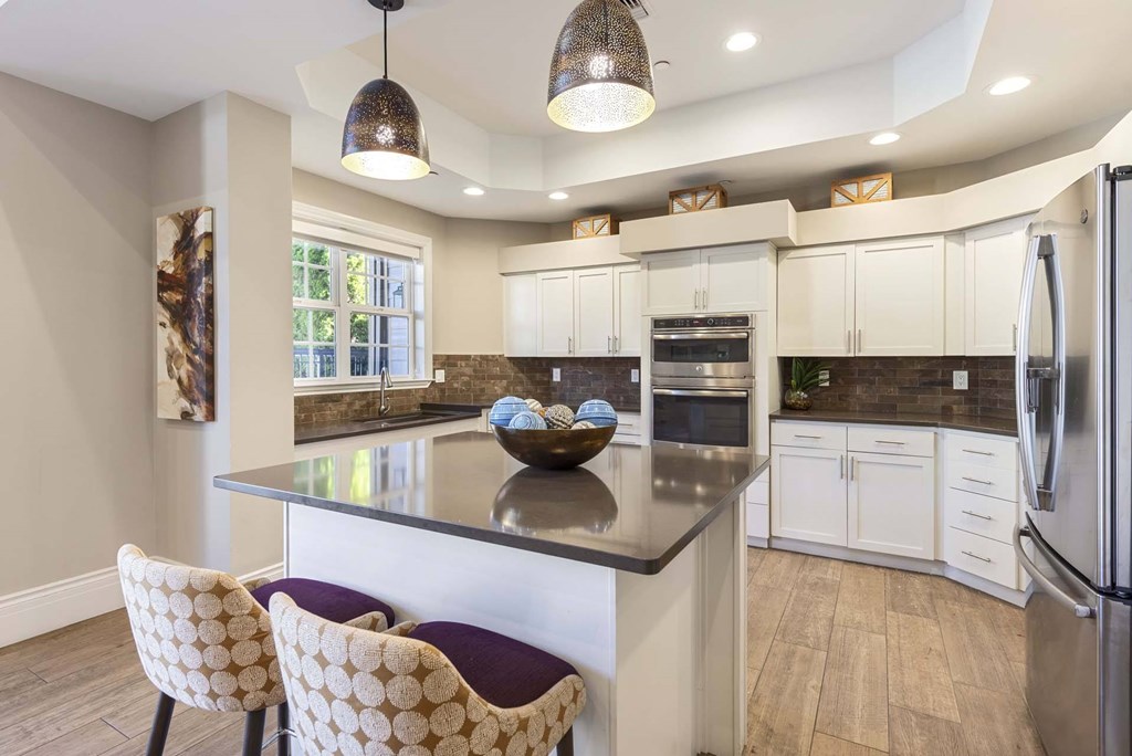 Community Lounge Kitchen at The Estates at Cougar Mountain, Issaquah, Washington