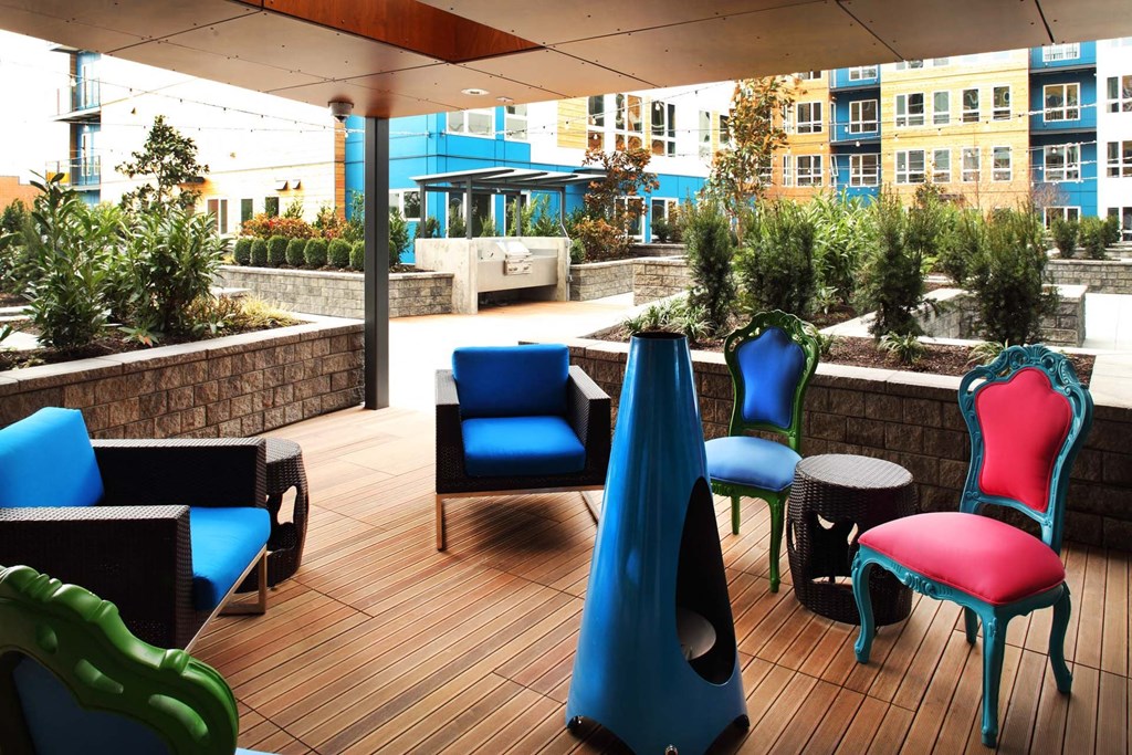 The outdoor chill space at Windsor Ballard, 5555 14th Ave NW, Seattle, WA