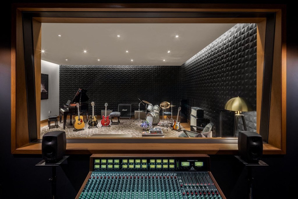 Recording studio at Waterline Square, 675 West 59th New York, NY 10069