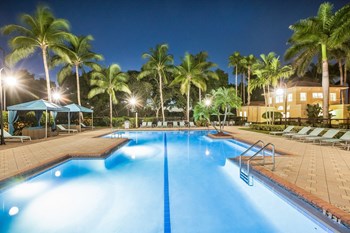 Resort-Style Pool at Windsor at Miramar, Miramar, 33027 - Photo Gallery 28