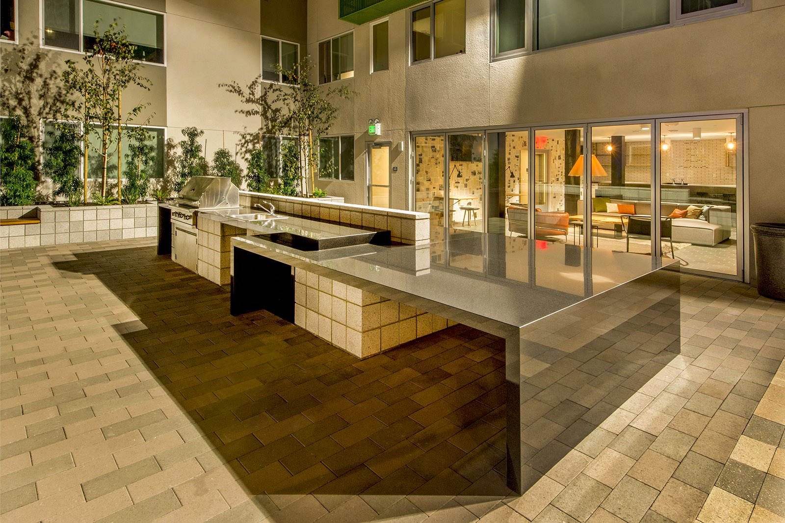 Amenities-Barbecue Grills