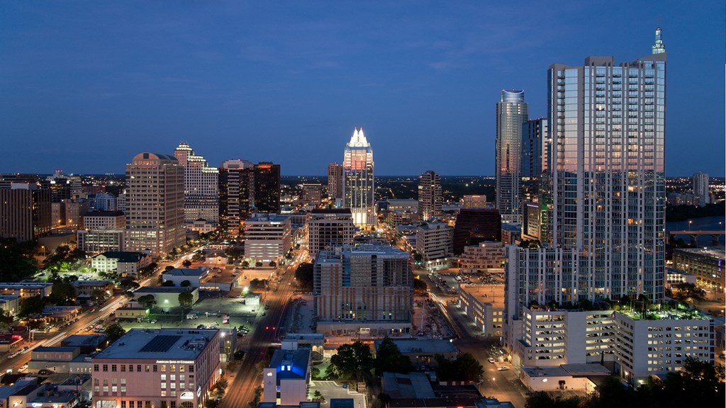Stunning sunsets reflect on the gorgeous Austin skyline, at THE MONARCH BY WINDSOR, 801 West Fifth Street, Austin, TX