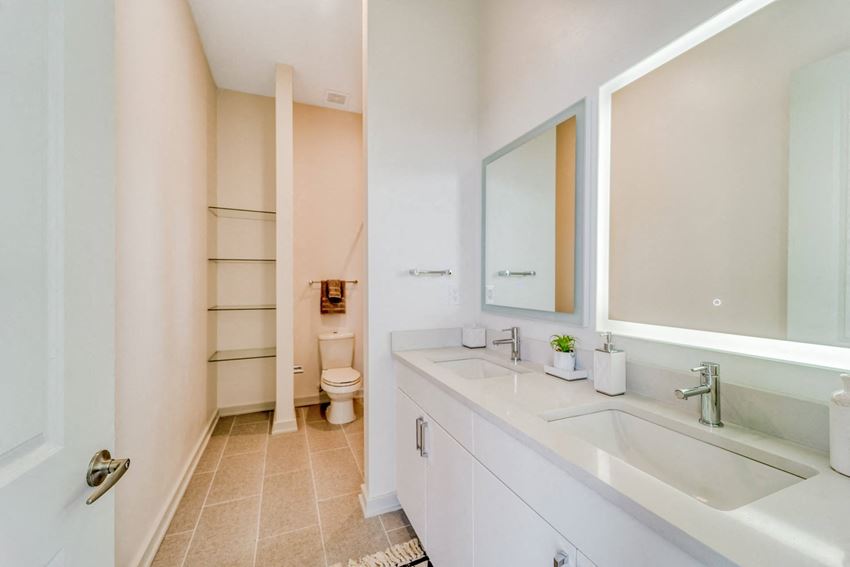 Glass House By Windsor Apartments, 2728 McKinnon Street, Dallas, TX