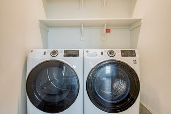In Home Washer and Dryer at Yaupon by Windsor, Austin - Photo Gallery 12