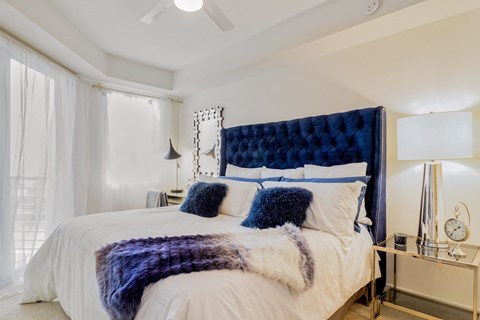 Bedroom With Closet at Windsor Pembroke Gardens, Pembroke Pines, FL