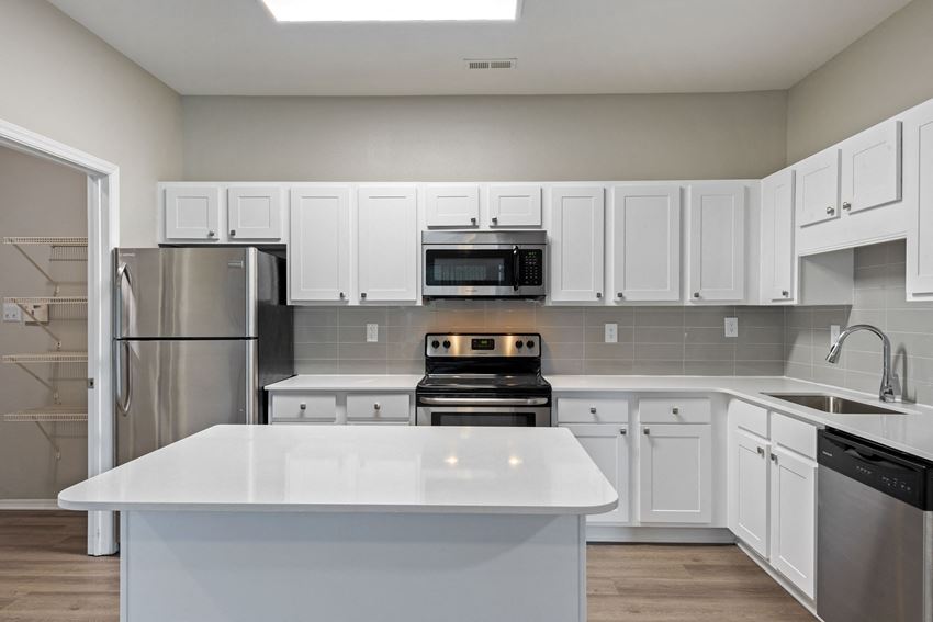 Windsor Addison Park Apartments, 6225 Hackberry Creek Trail, Charlotte, NC RentCafe