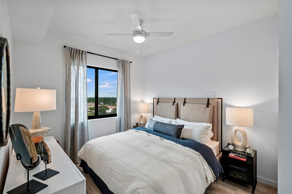 Bedroom at Windsor Ludlam Trail in Miami, FL. Spacious bedroom at Windsor Ludlam Trail in Miami, FL.