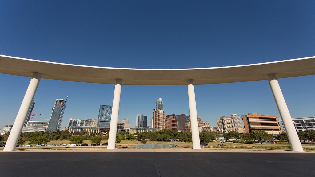 Enjoy music and The Long Center, just across the lake, at THE MONARCH BY WINDSOR, 801 West Fifth Street, Austin