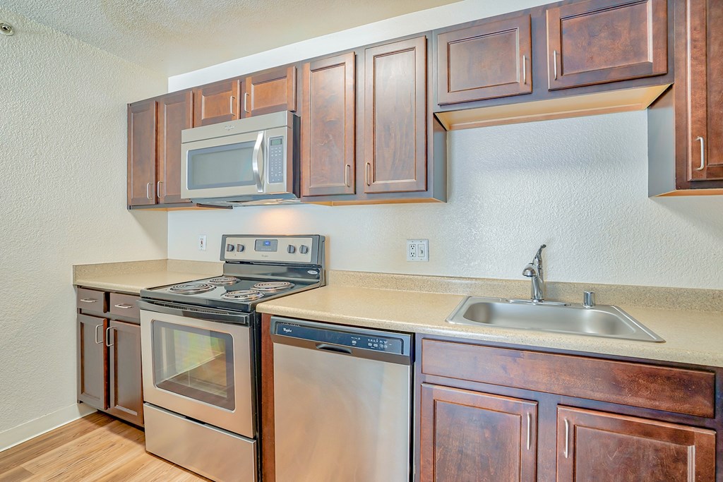 kitchen Chef inspired kitchen at Mission Pointe by Windsor, Sunnyvale, California