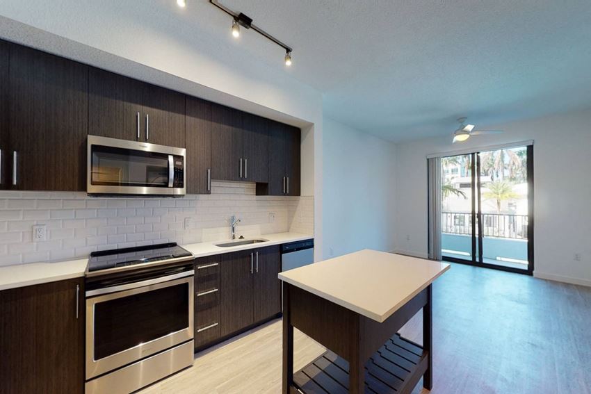 Open concept floor plans Open concept floor plans at Windsor Cornerstone, Plantation, Florida - Photo Gallery