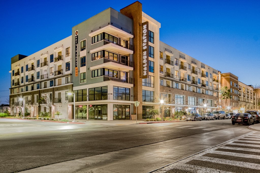 Malden Station By Windsor