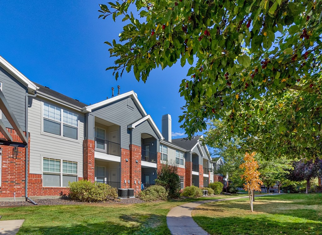 Windsor Meadow Hills Apartments, 4260 South Cimarron Way, Aurora, CO