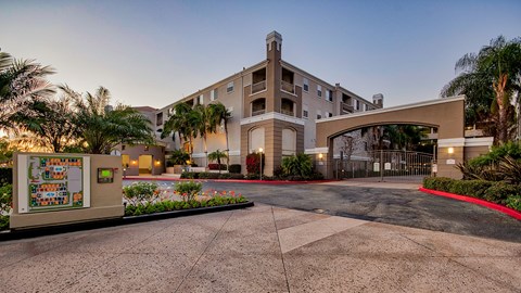 Entrance to Windsor Main Place