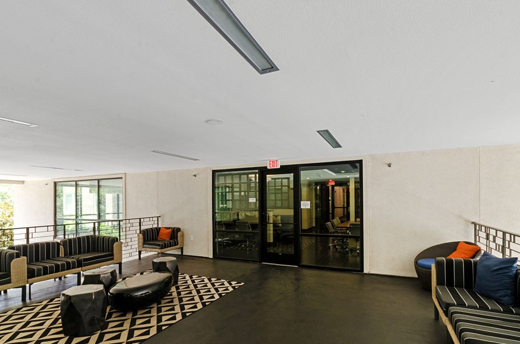 Windsor By The Galleria