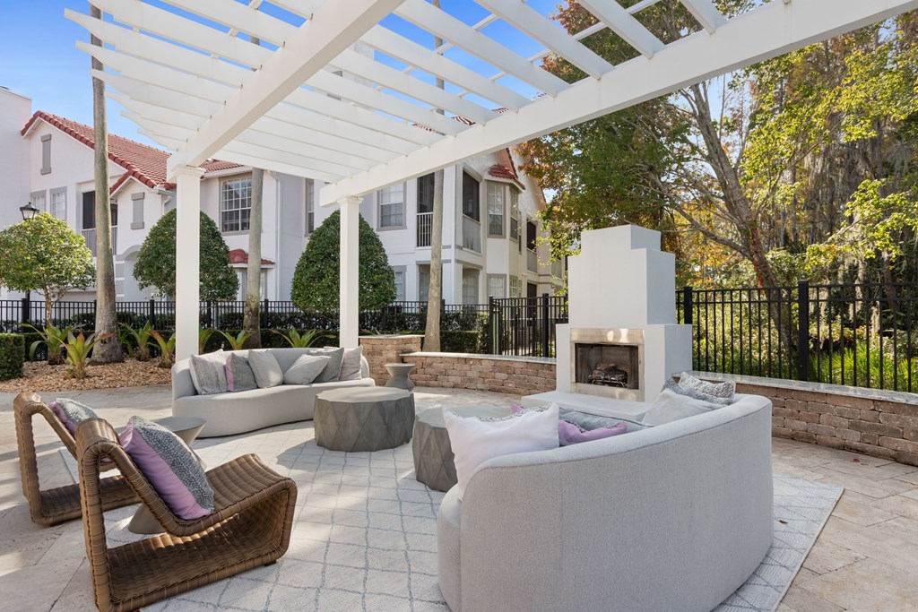 Resident Courtyard with Fireplace at Olympic by Windsor, Los Angeles, CA