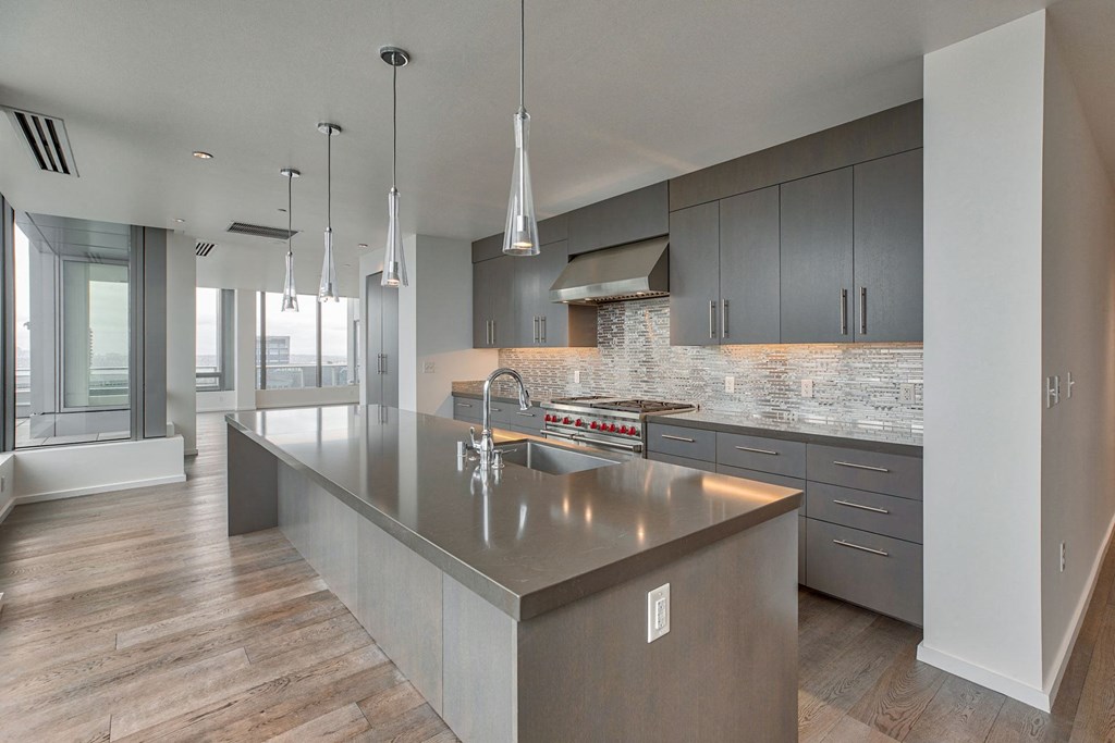 Kitchen with high end finishes Kitchen with high end finishes at The Bravern, 688 110th Ave NE, WA