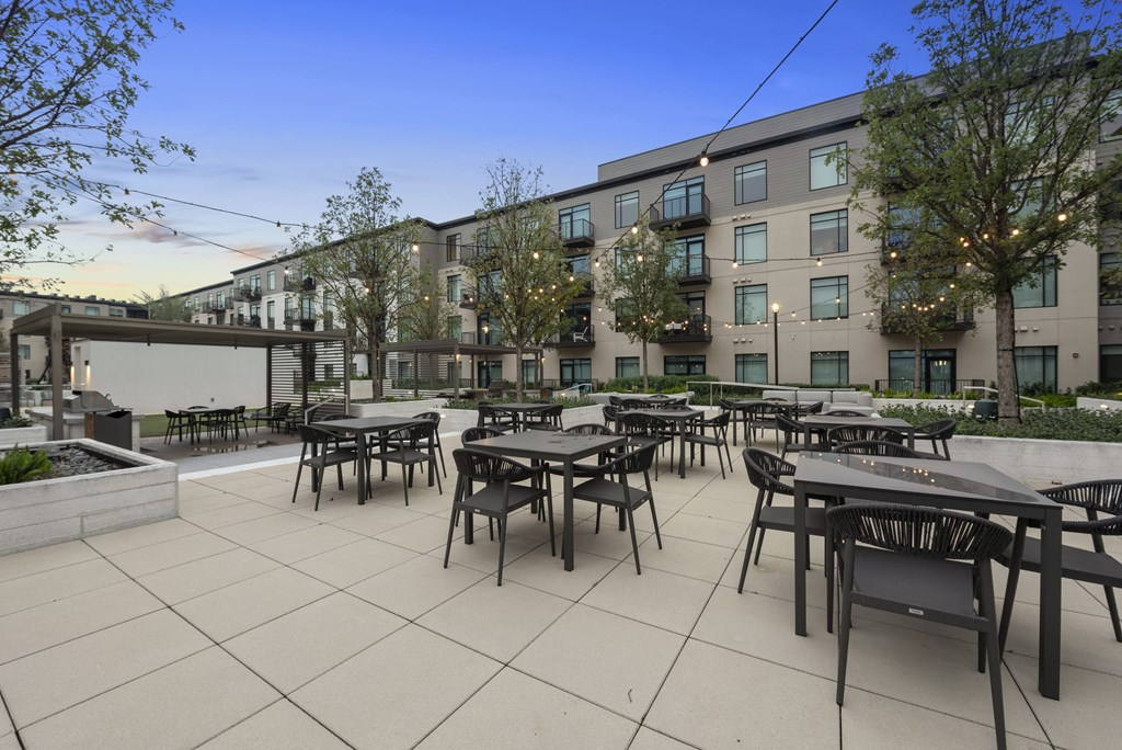 The Sterling At Regent Square Apartments, 3515 West Dallas Street ...