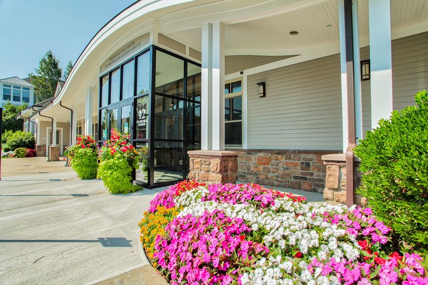 Personalized Tours Available Personalized Tours Available at Windsor at Oak Grove, Massachusetts, 02176