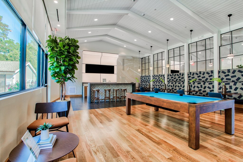 Entertainment Lounge Entertainment Lounge with bar seating at Windsor at Oak Grove