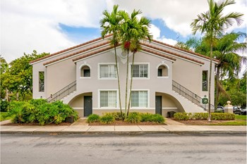 Elegant Exterior View Elegant Exterior View at Windsor Coconut Creek, Coconut Creek - Photo Gallery 3