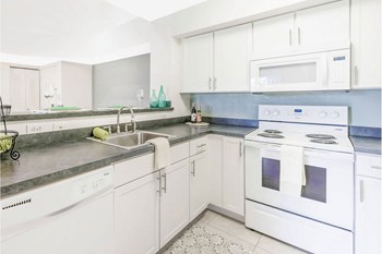 Modern Kitchen Modern Kitchen at Windsor Coconut Creek, Coconut Creek, FL - Photo Gallery 5