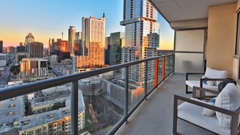 Start your mornings with a view of downtown Austin. Start your mornings with a view of downtown Austin. - Photo Gallery 2